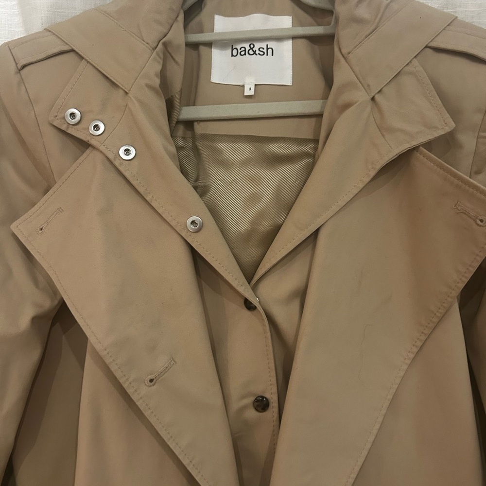 ba&sh Cropped Hooded Trench Jacket in Beige - Picture 4 of 9